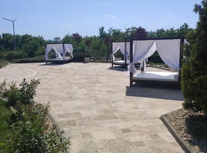 Студио София Otel *